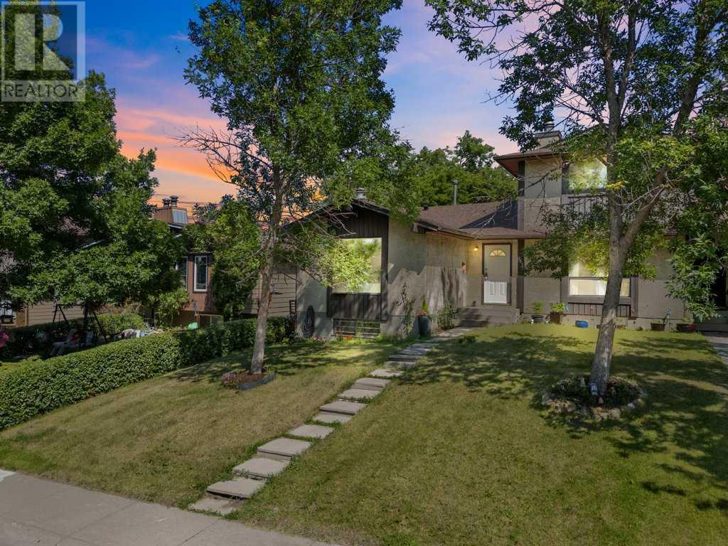 Single Family House Bungalow for Sale in  Berkley Road NW Beddington Heights Calgary 