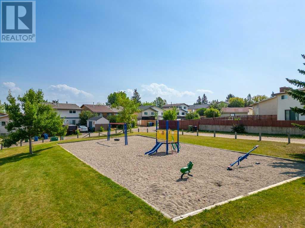 Single Family House Bungalow for Sale in  Berkley Road NW Beddington Heights Calgary 