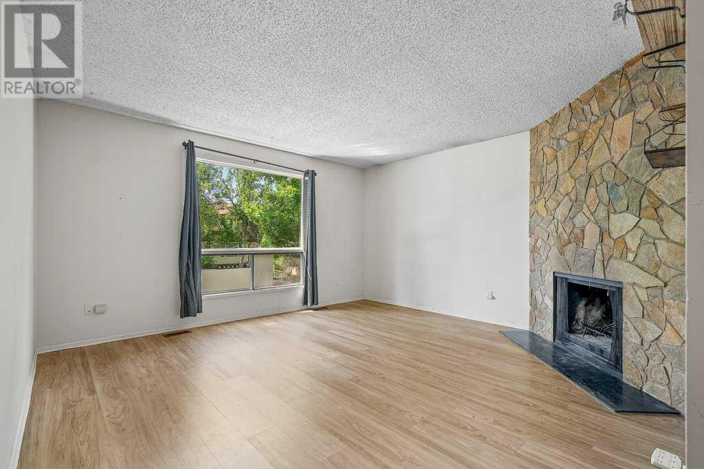 Single Family House Bungalow for Sale in  Berkley Road NW Beddington Heights Calgary 