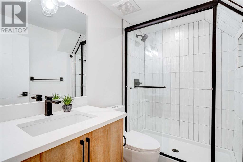 Single Family House 4 Level for Sale in  Westview Drive SW Westgate Calgary 