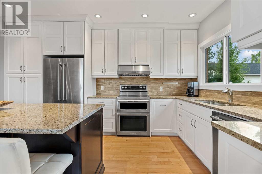 Single Family House Bungalow for Sale in  Thorneycroft Drive NW Thorncliffe Calgary 