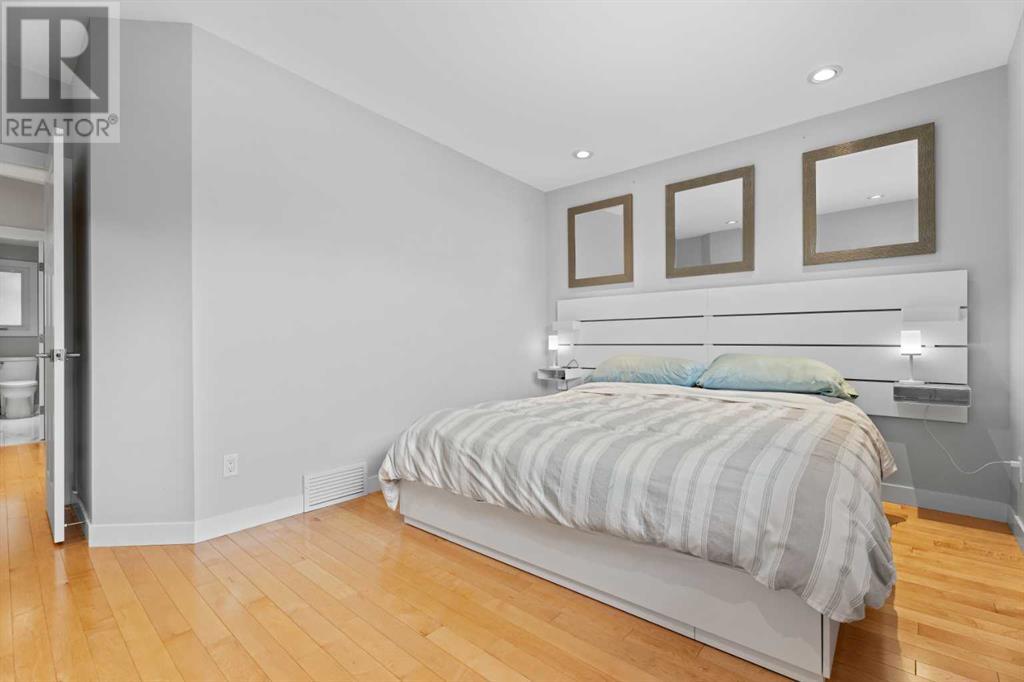 Single Family House Bungalow for Sale in  Thorneycroft Drive NW Thorncliffe Calgary 