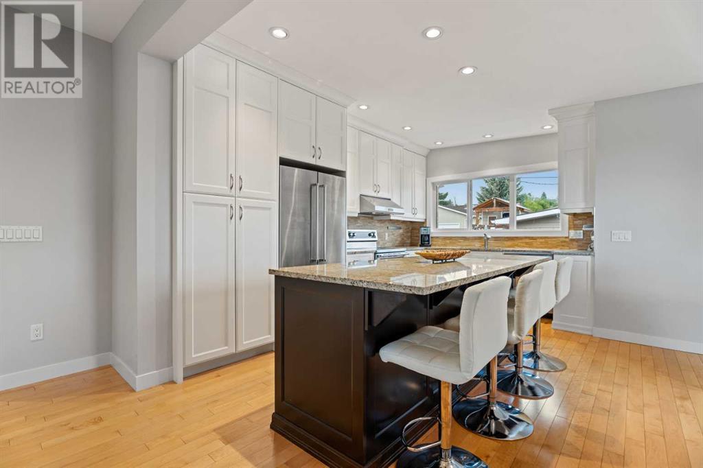 Single Family House Bungalow for Sale in  Thorneycroft Drive NW Thorncliffe Calgary 
