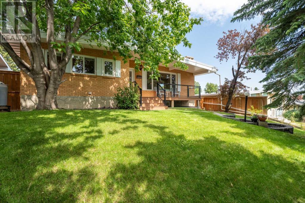 Single Family House Bungalow for Sale in  Thorneycroft Drive NW Thorncliffe Calgary 