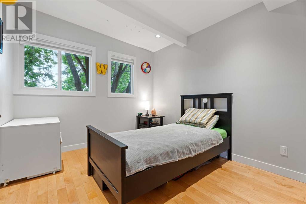 Single Family House Bungalow for Sale in  Thorneycroft Drive NW Thorncliffe Calgary 