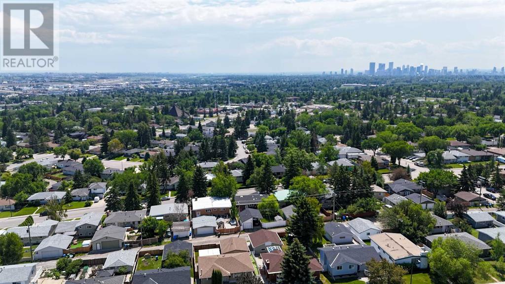 Single Family House Bungalow for Sale in  Thorneycroft Drive NW Thorncliffe Calgary 