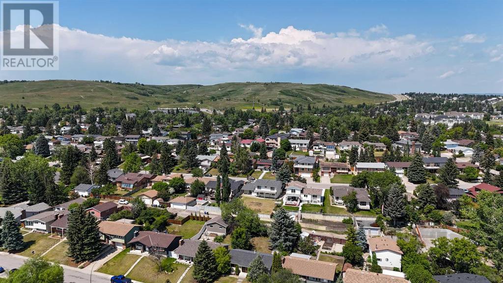 Single Family House Bungalow for Sale in  Thorneycroft Drive NW Thorncliffe Calgary 