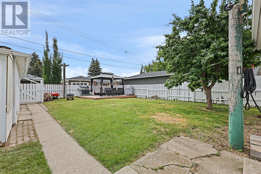Single Family House Bungalow for Sale in  Glencastle Street SW Glendale Calgary 