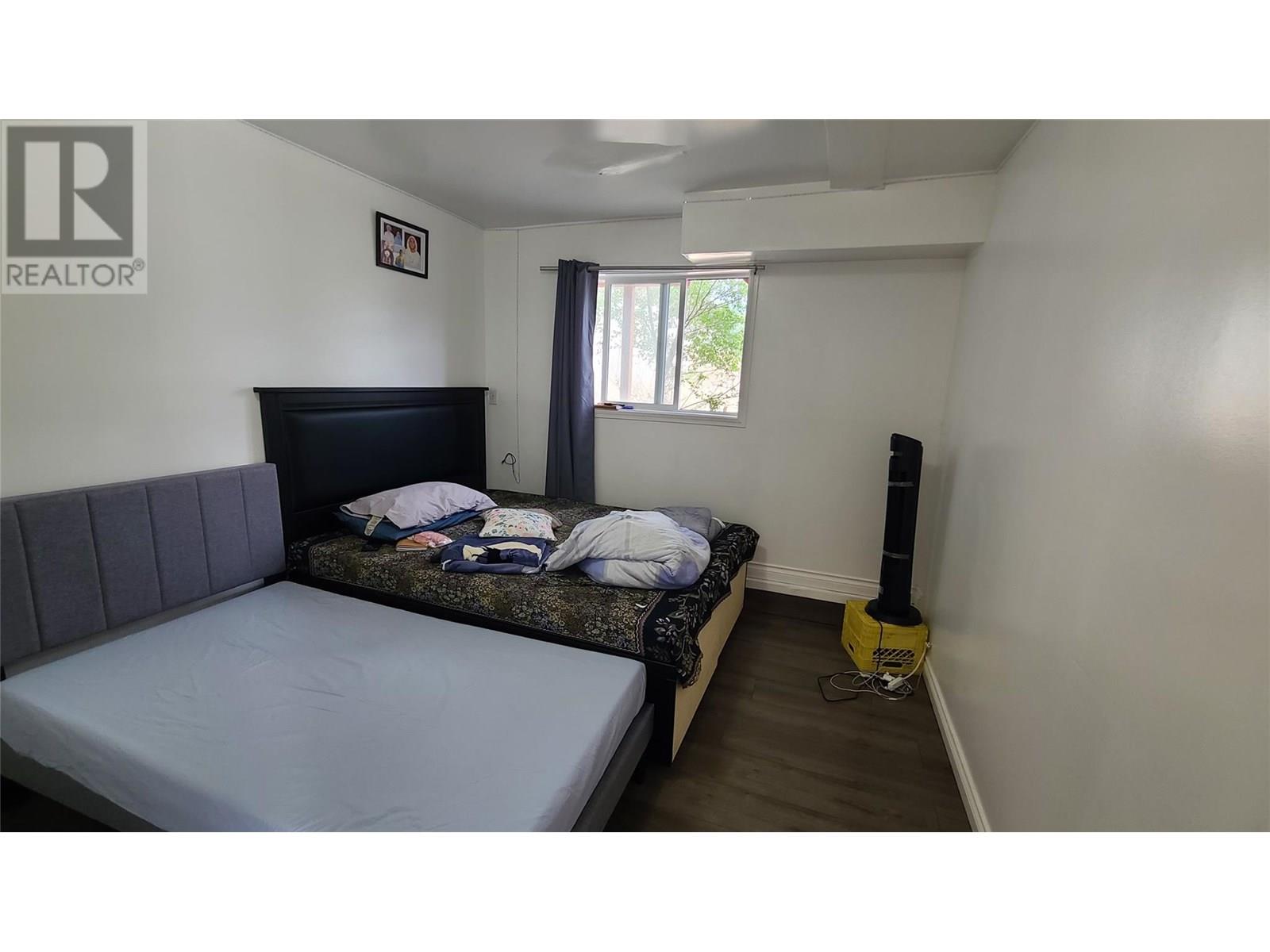  6348 Kootenay Street Street, Oliver