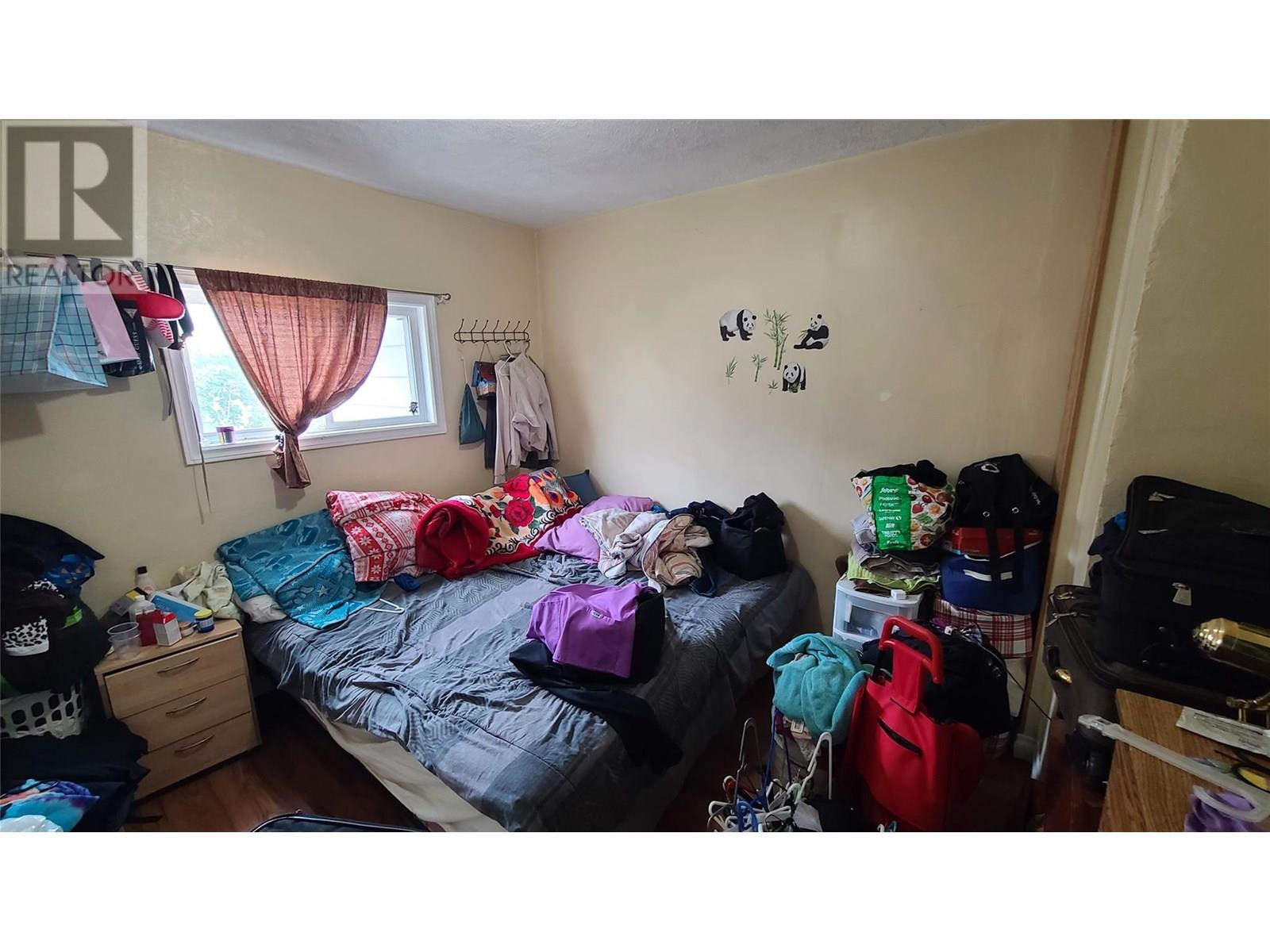  6348 Kootenay Street Street, Oliver