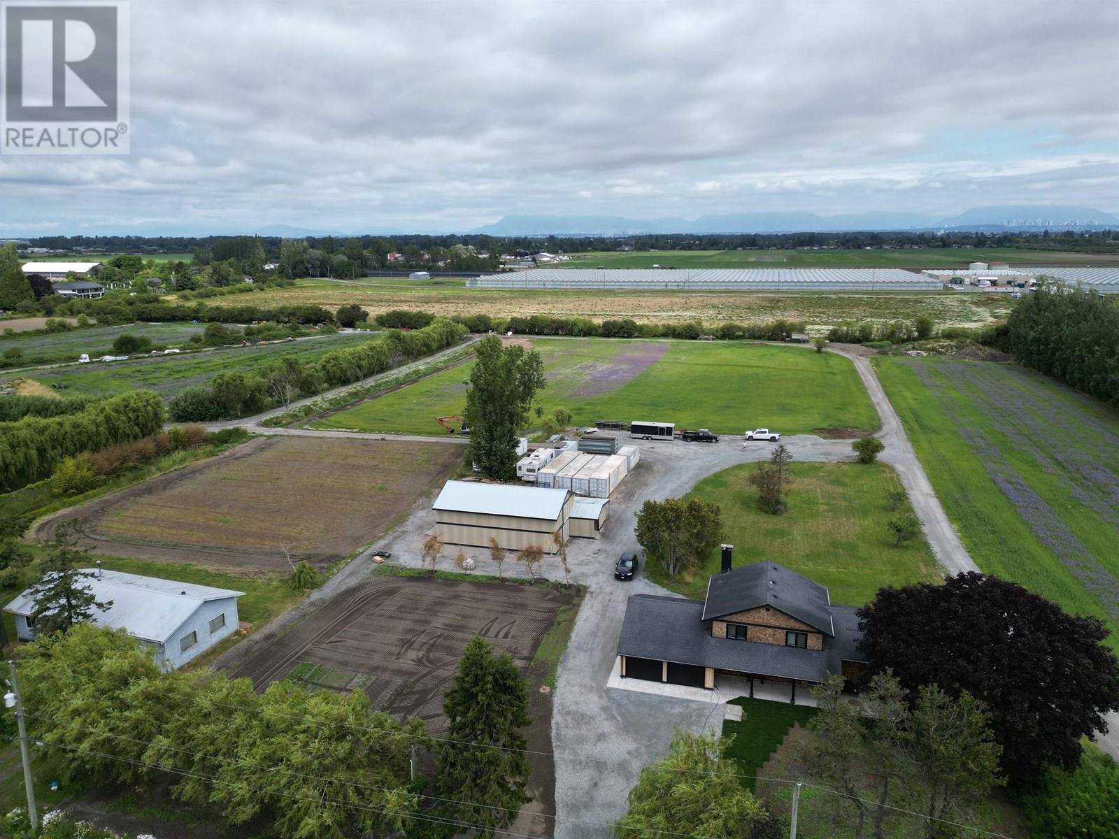 5465 34B AVENUE, Ladner