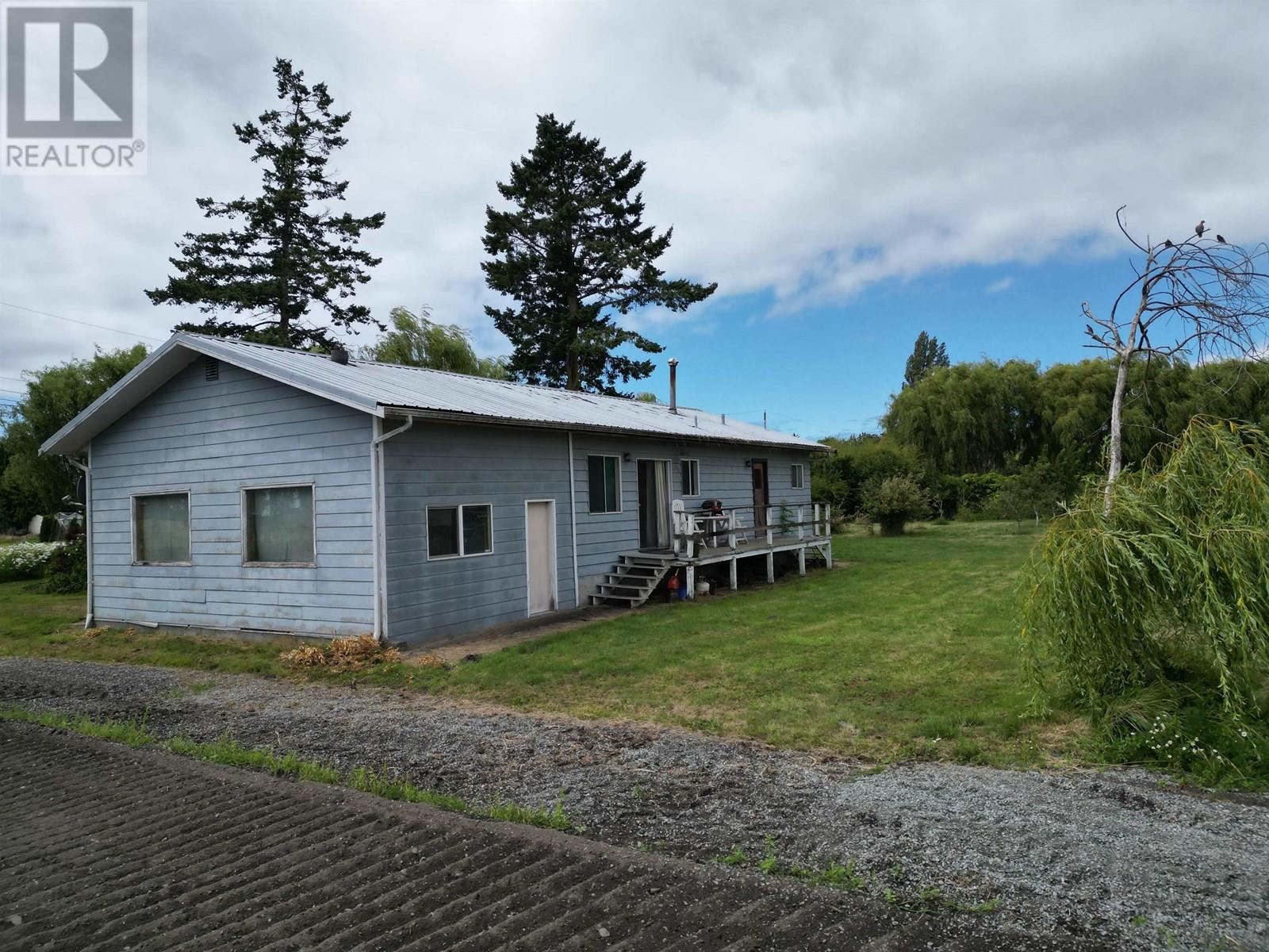 5465 34B AVENUE, Ladner
