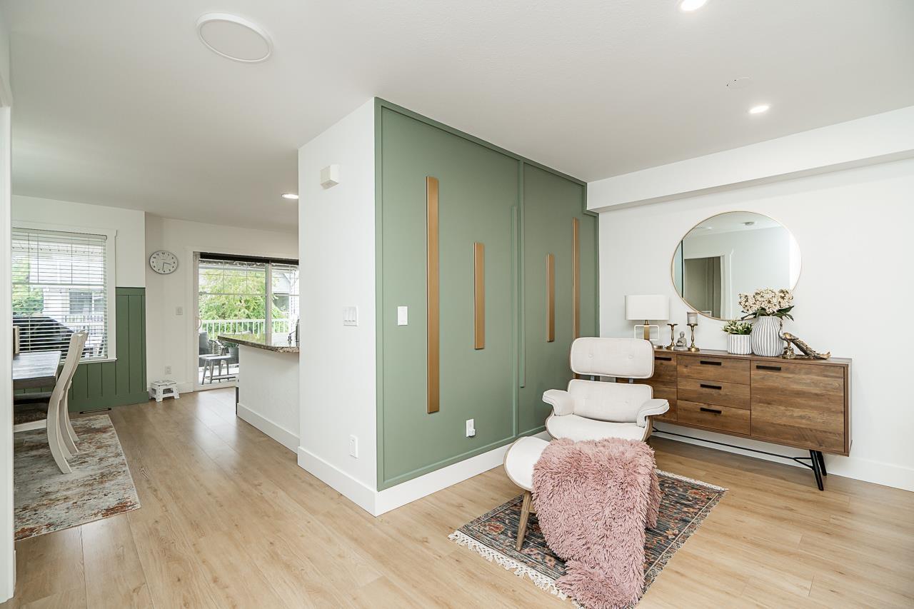 Photo 9 of 34 6568 193 B Street, Surrey BC
