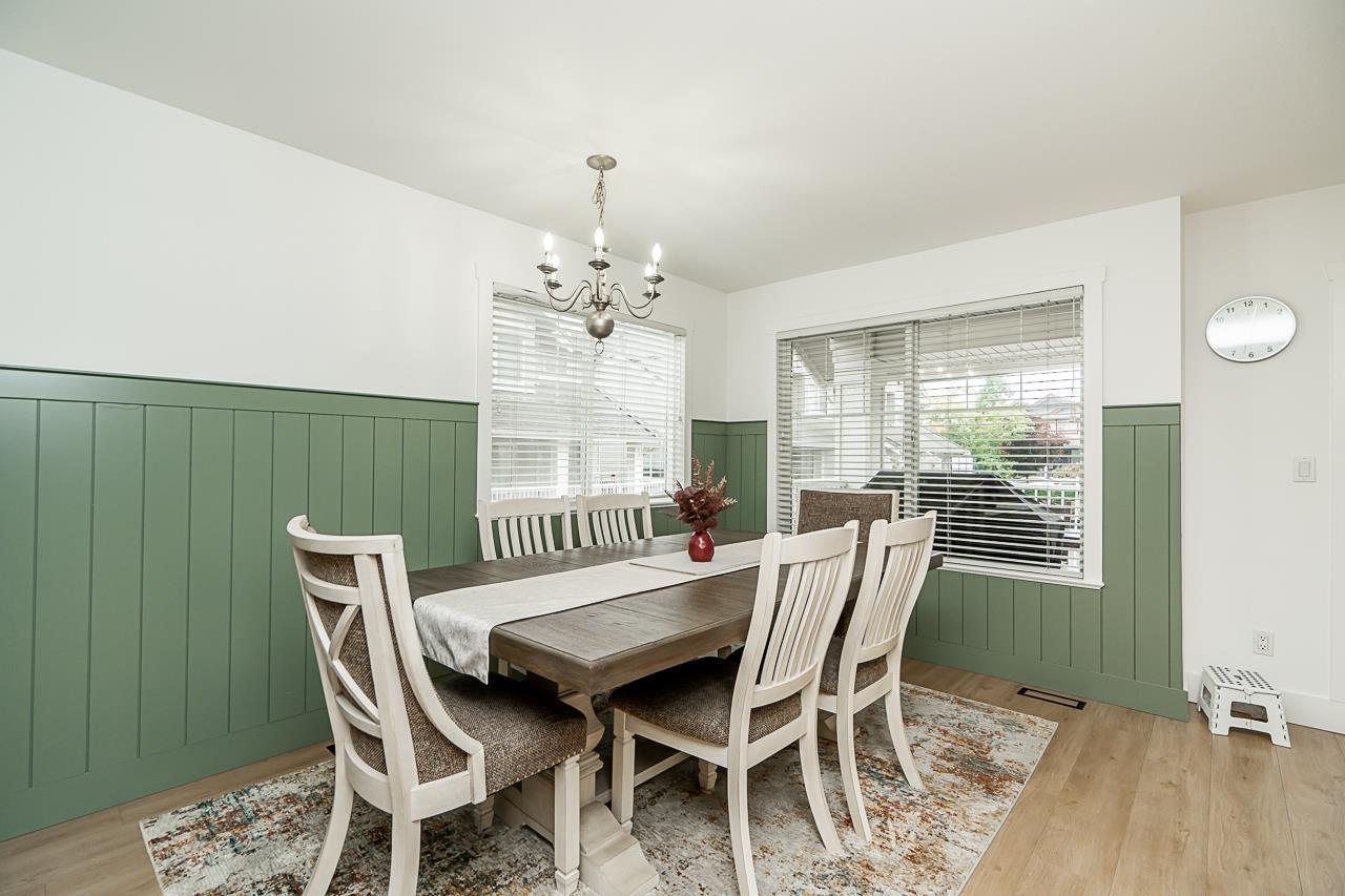 Photo 11 of 34 6568 193 B Street, Surrey BC
