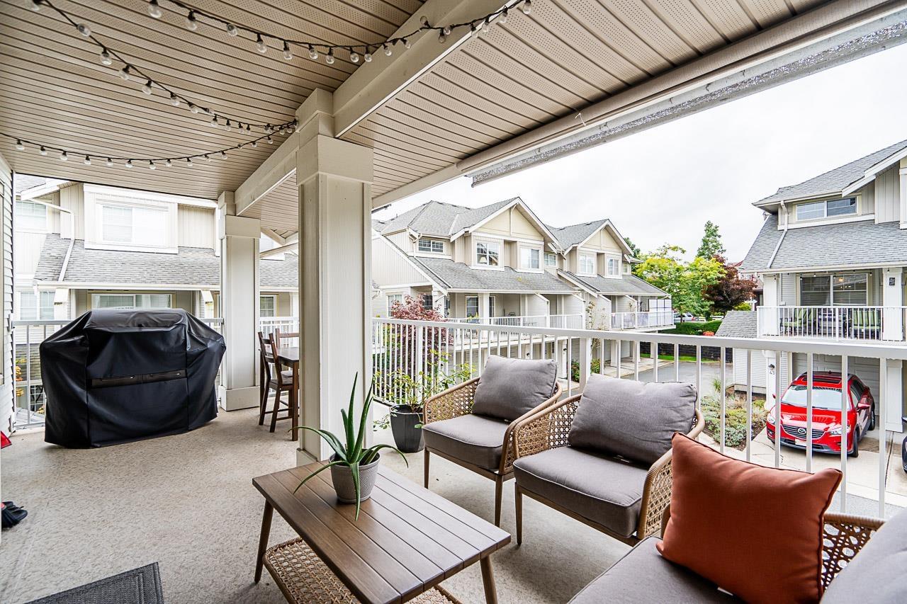 Photo 17 of 34 6568 193 B Street, Surrey BC