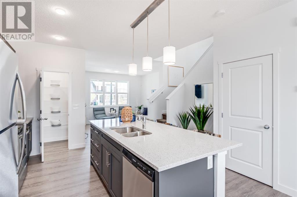 Single Family House for Sale in  Lewisburg Close NE Lewisburg Calgary 