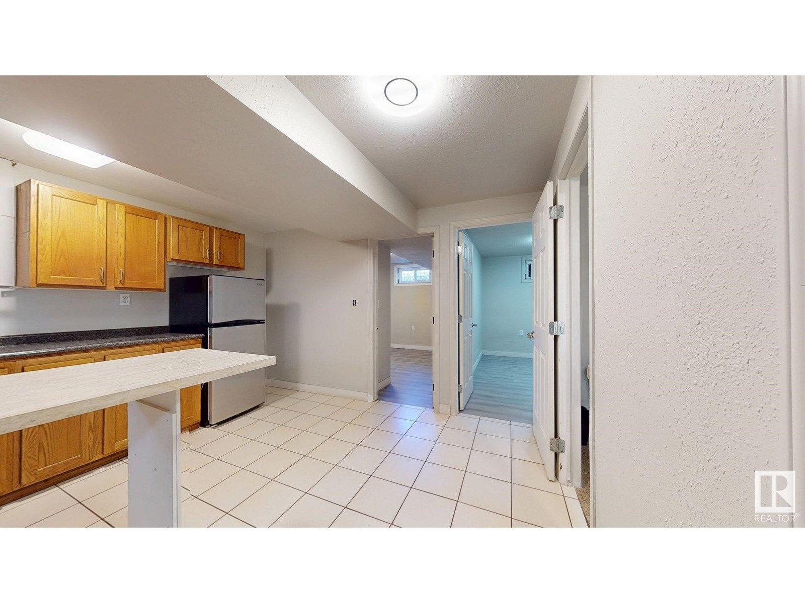Photo 9 of 1508 62 St Nw, Edmonton AB