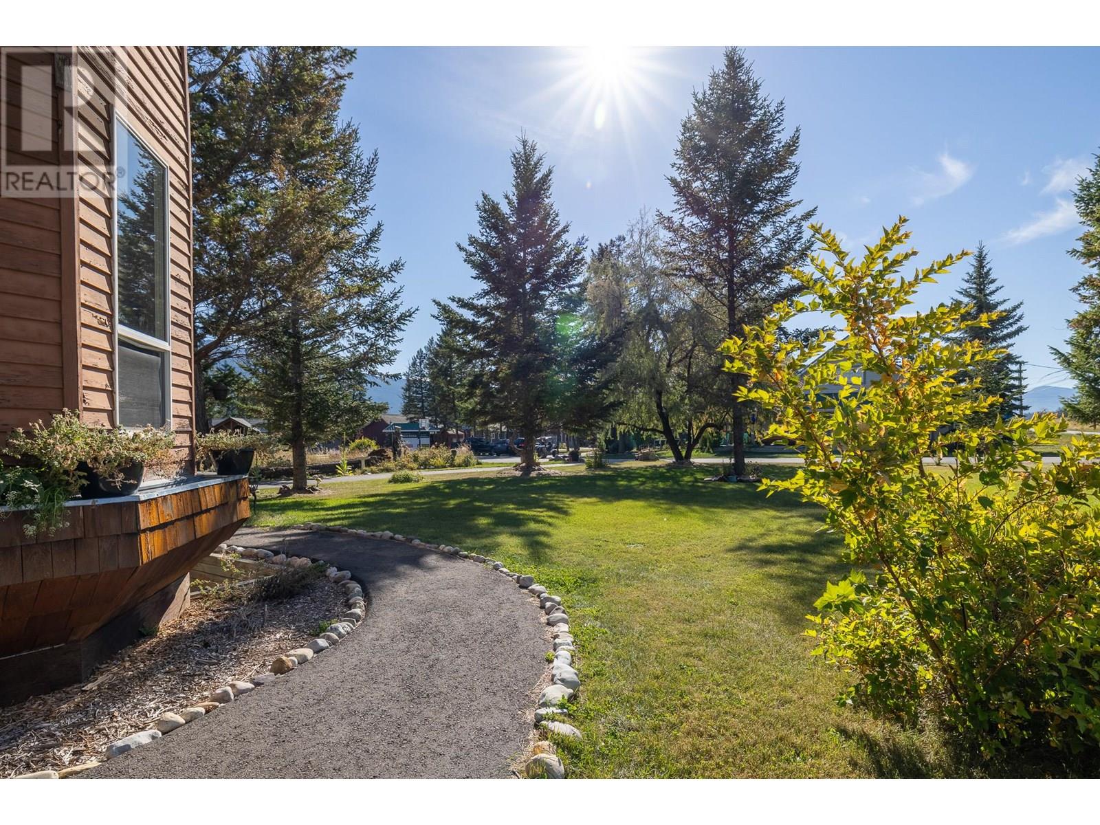6823 COLUMBIA RIDGE Drive, Fairmont Hot Springs