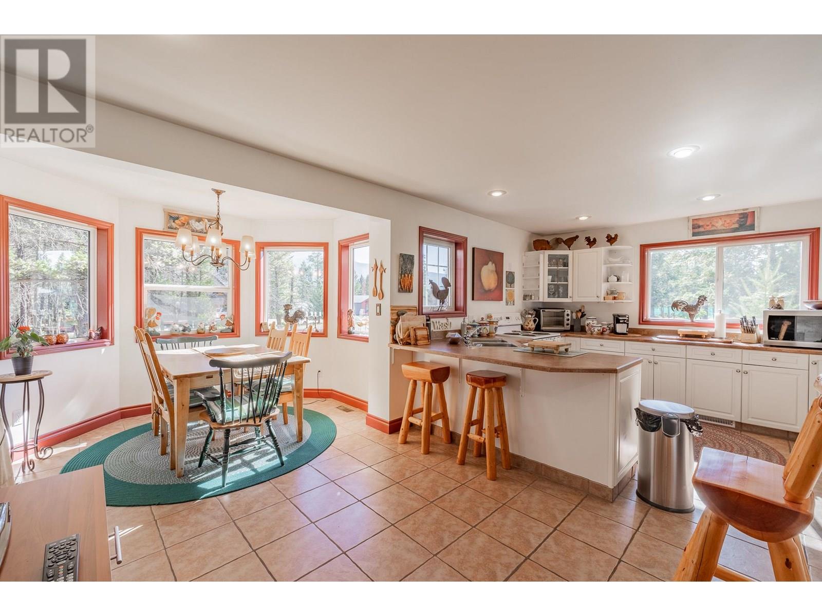 6823 COLUMBIA RIDGE Drive, Fairmont Hot Springs
