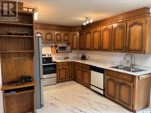 Photo 42 of 340 Canora Avenue, Canora SK