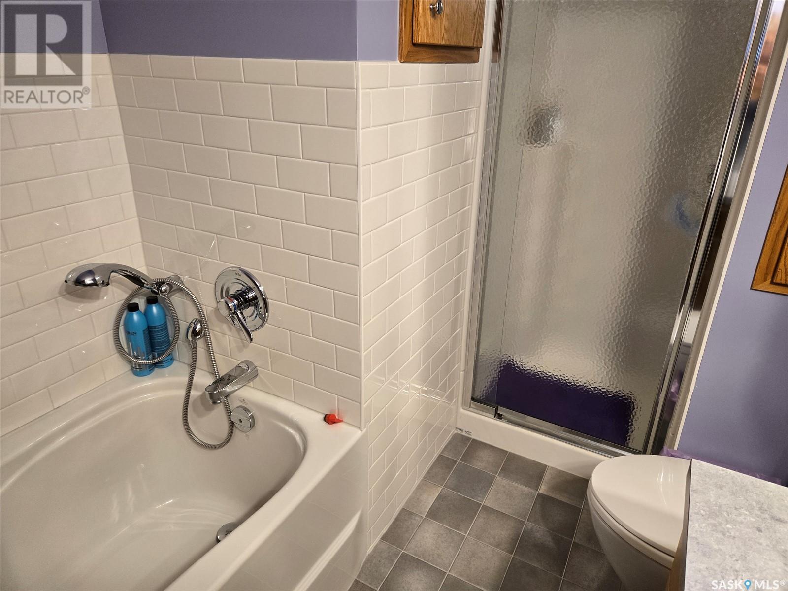 Single Family House for Sale in  th AVENUE NE Swift Current 