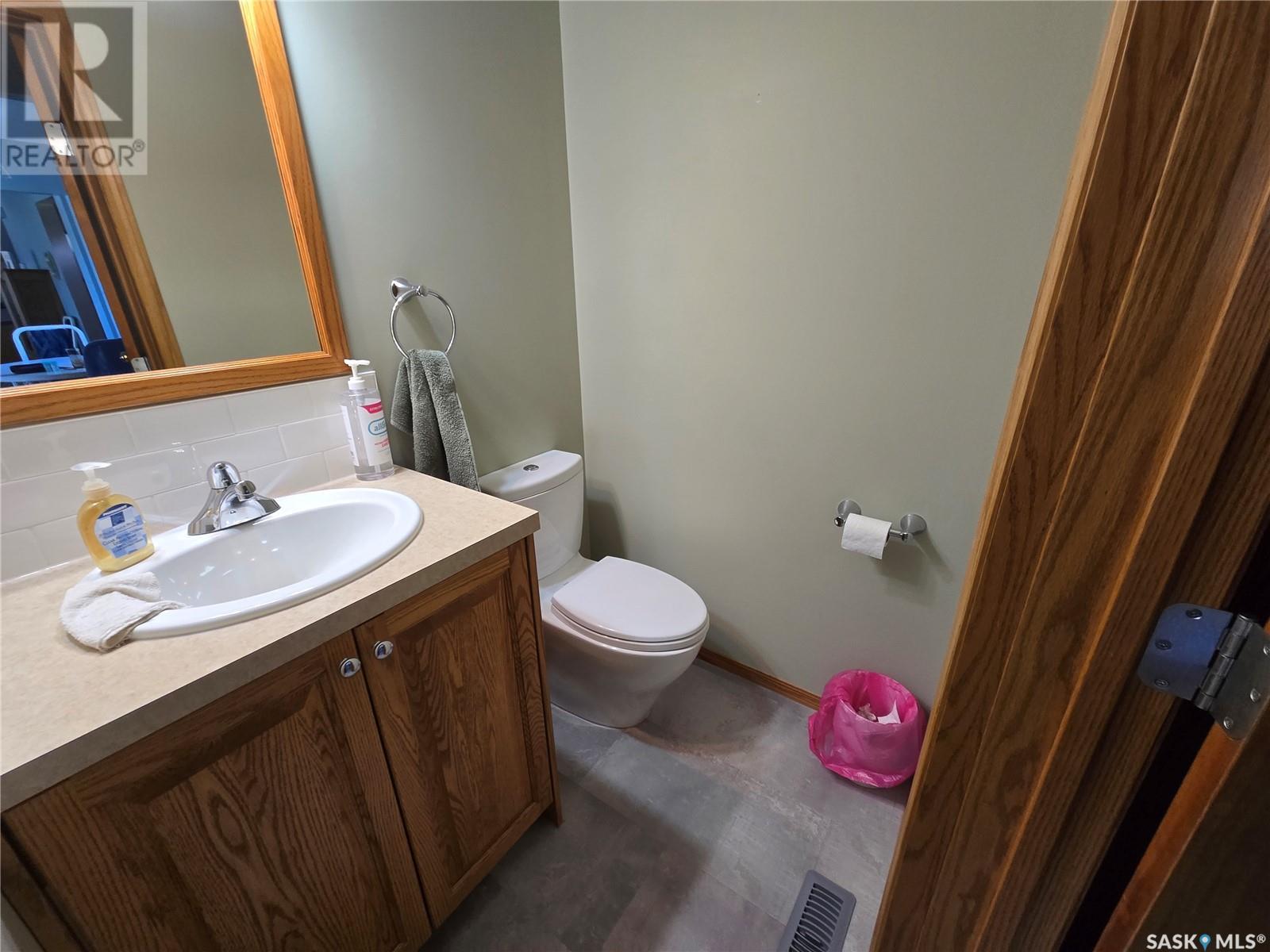 Single Family House for Sale in  th AVENUE NE Swift Current 