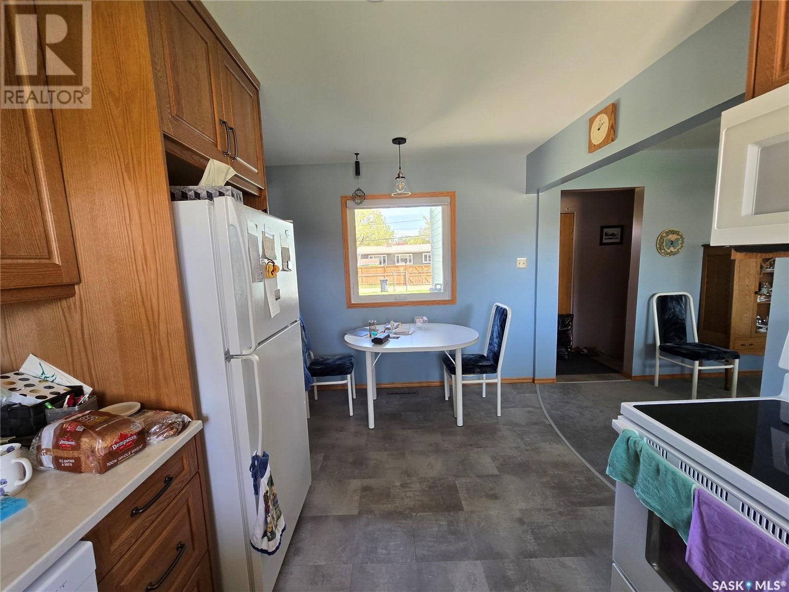 Single Family House for Sale in  th AVENUE NE Swift Current 