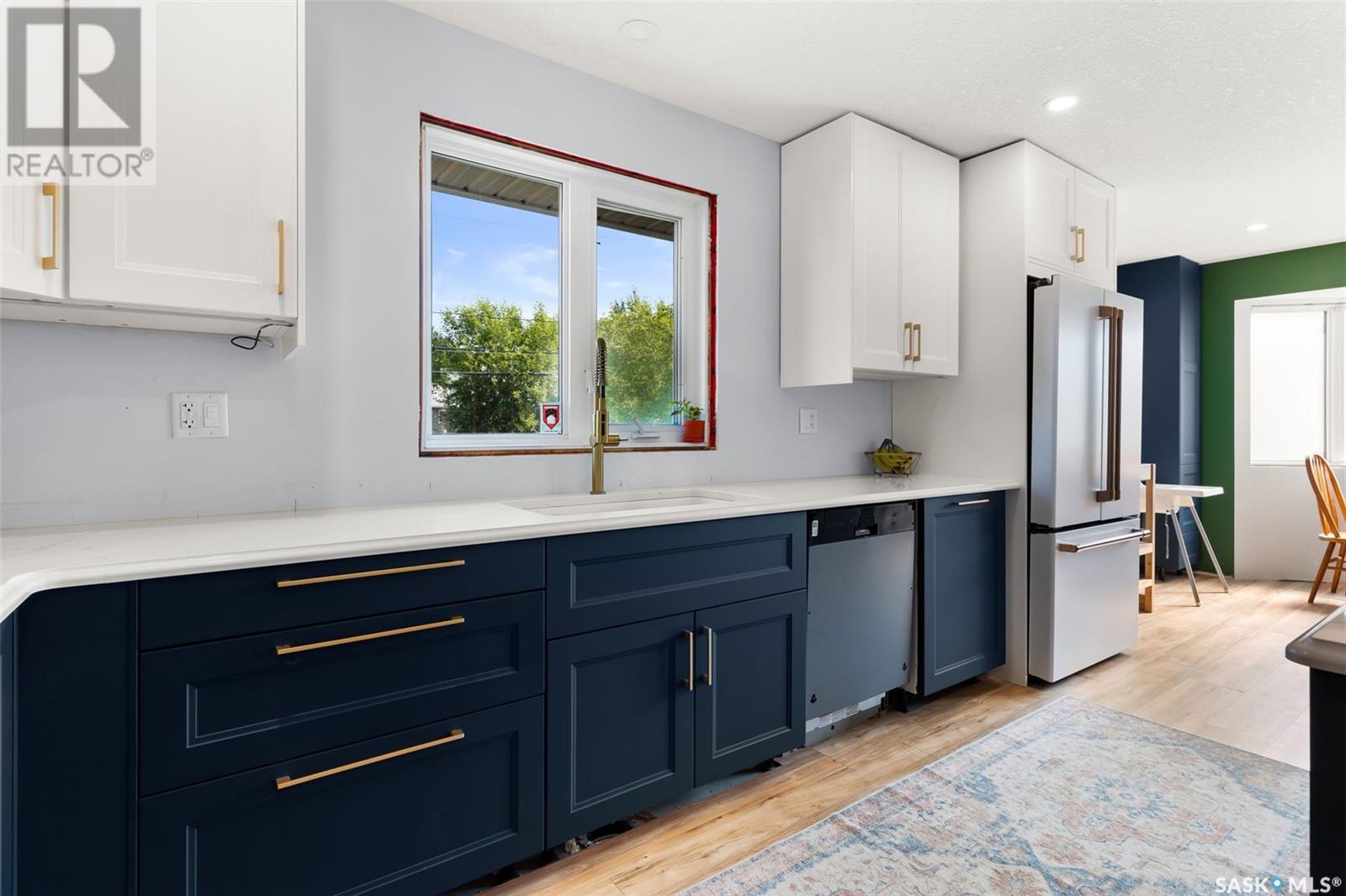 Single Family House 2 Level for Sale in  Habkirk DRIVE Regina 