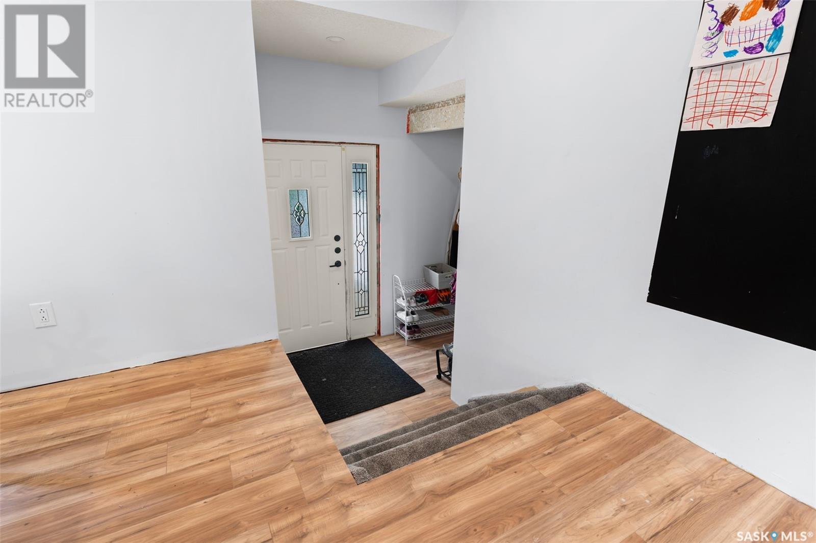 Single Family House 2 Level for Sale in  Habkirk DRIVE Regina 