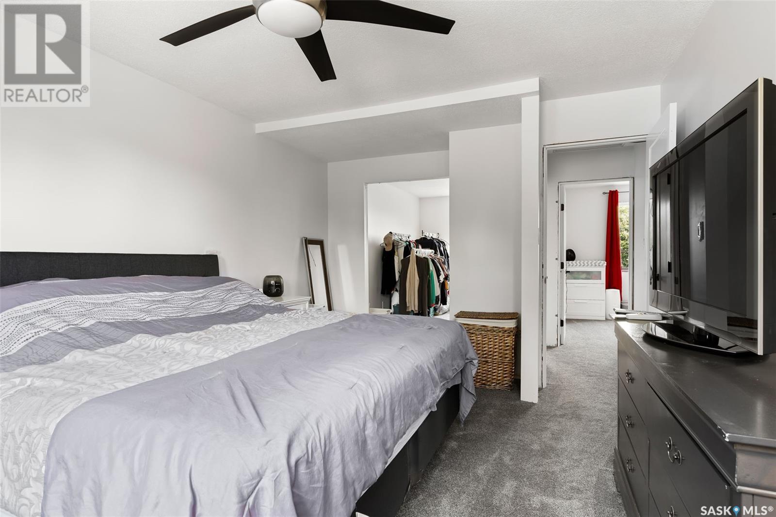 Single Family House 2 Level for Sale in  Habkirk DRIVE Regina 