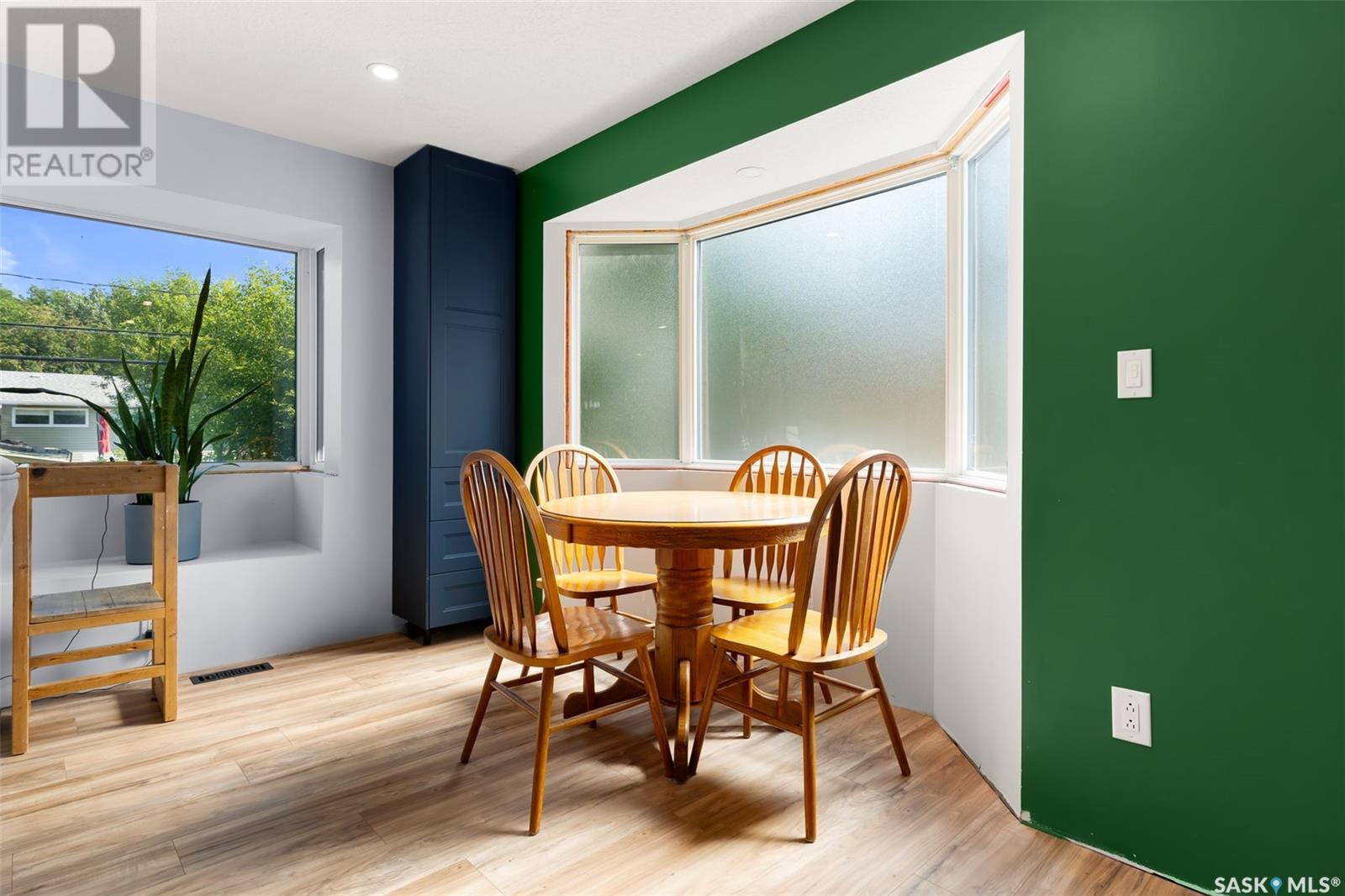 Single Family House 2 Level for Sale in  Habkirk DRIVE Regina 