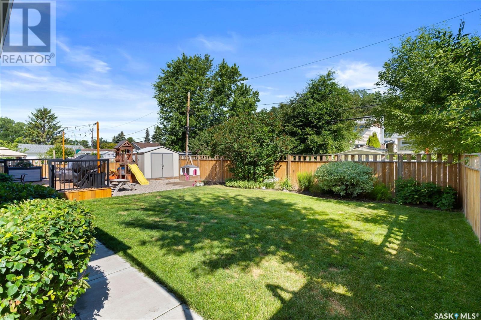 Single Family House 2 Level for Sale in  Habkirk DRIVE Regina 