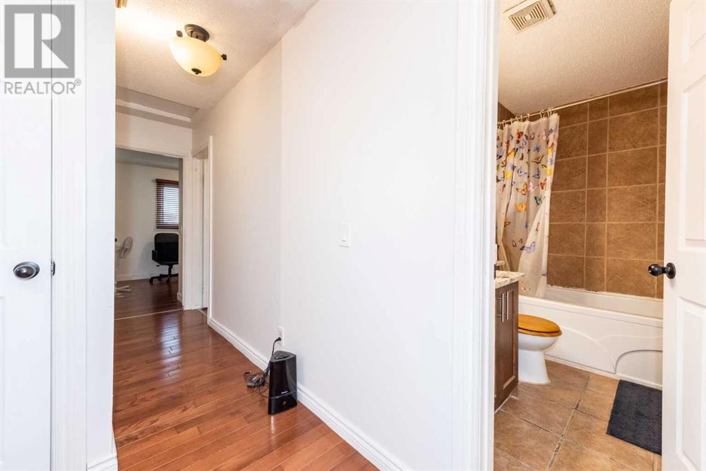 Single Family House Bungalow for Sale in  Malvern Drive NE Marlborough Park Calgary 