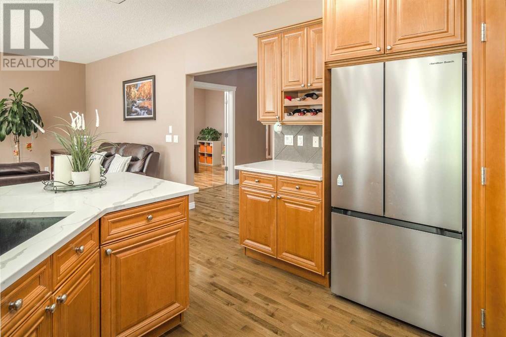 Single Family House for Sale in  Everhollow Way SW Evergreen Calgary 