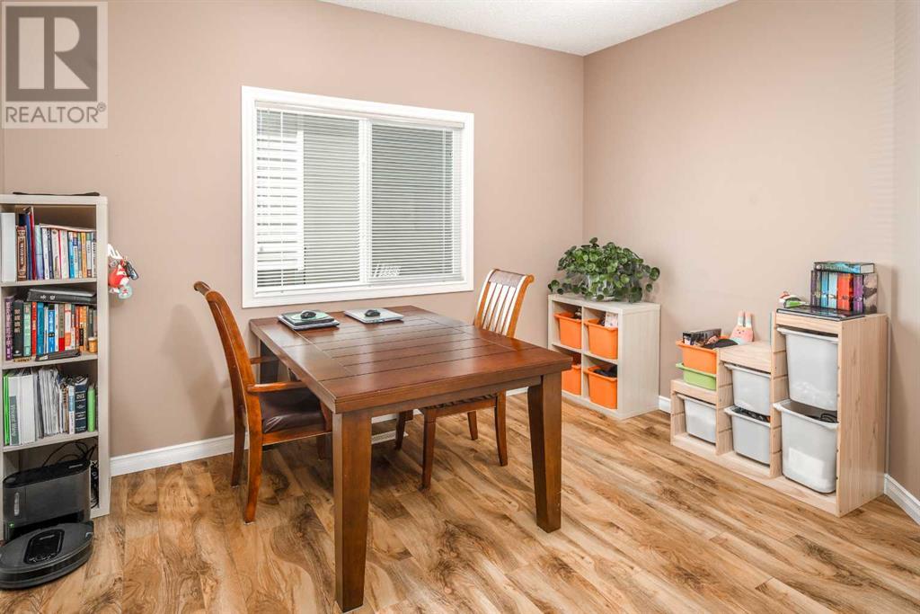Single Family House for Sale in  Everhollow Way SW Evergreen Calgary 