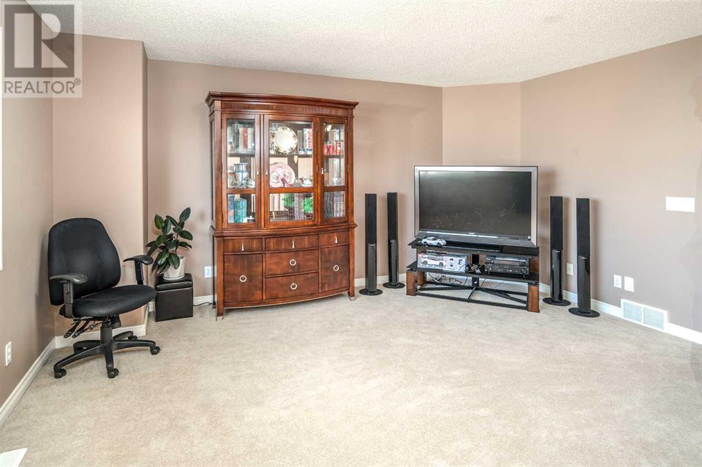 Single Family House for Sale in  Everhollow Way SW Evergreen Calgary 