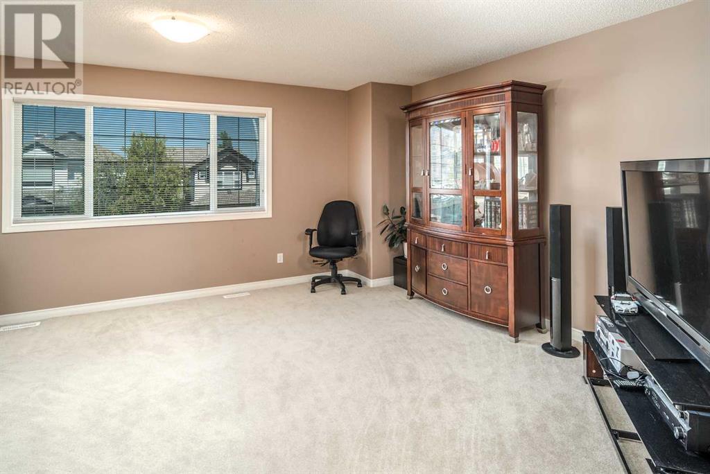 Single Family House for Sale in  Everhollow Way SW Evergreen Calgary 