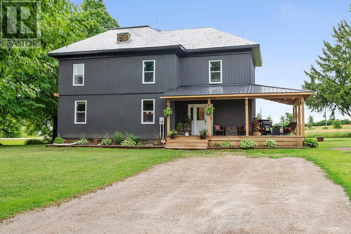 Photo 2 of 526 Kelford Drive, Tay Valley ON