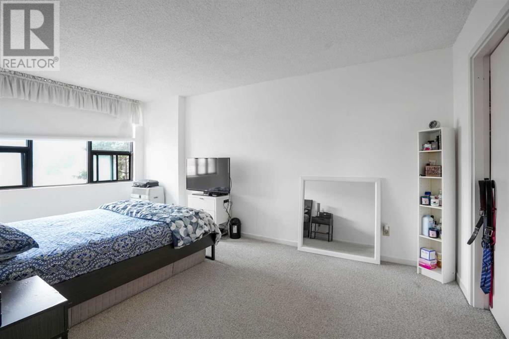 Single Family House for Sale in   Point Mckay Crescent NW Point McKay Calgary 