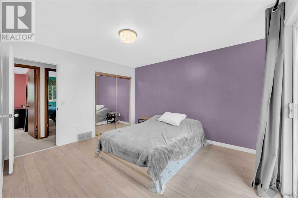 Single Family House for Sale in  Castleglen Court NE Castleridge Calgary 