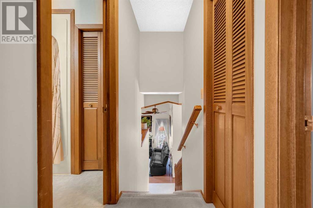 Single Family House for Sale in  Castleglen Court NE Castleridge Calgary 