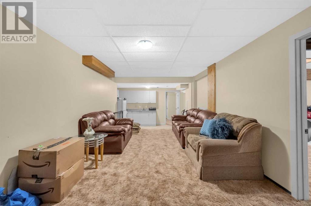 Single Family House for Sale in  Castleglen Court NE Castleridge Calgary 