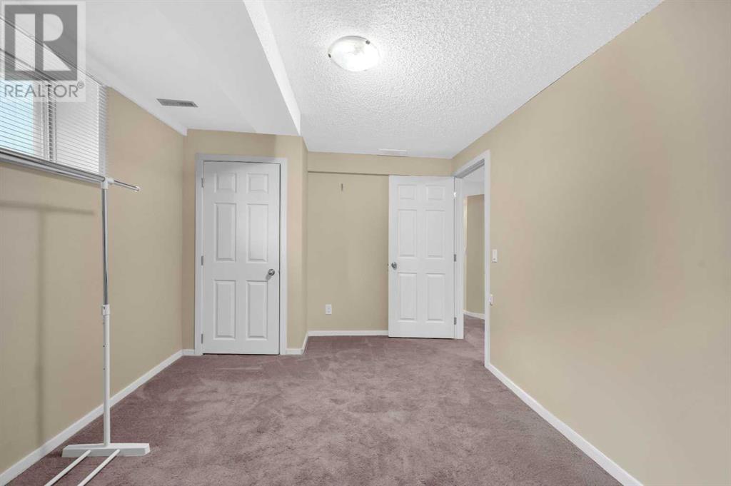 Single Family House for Sale in  Castleglen Court NE Castleridge Calgary 