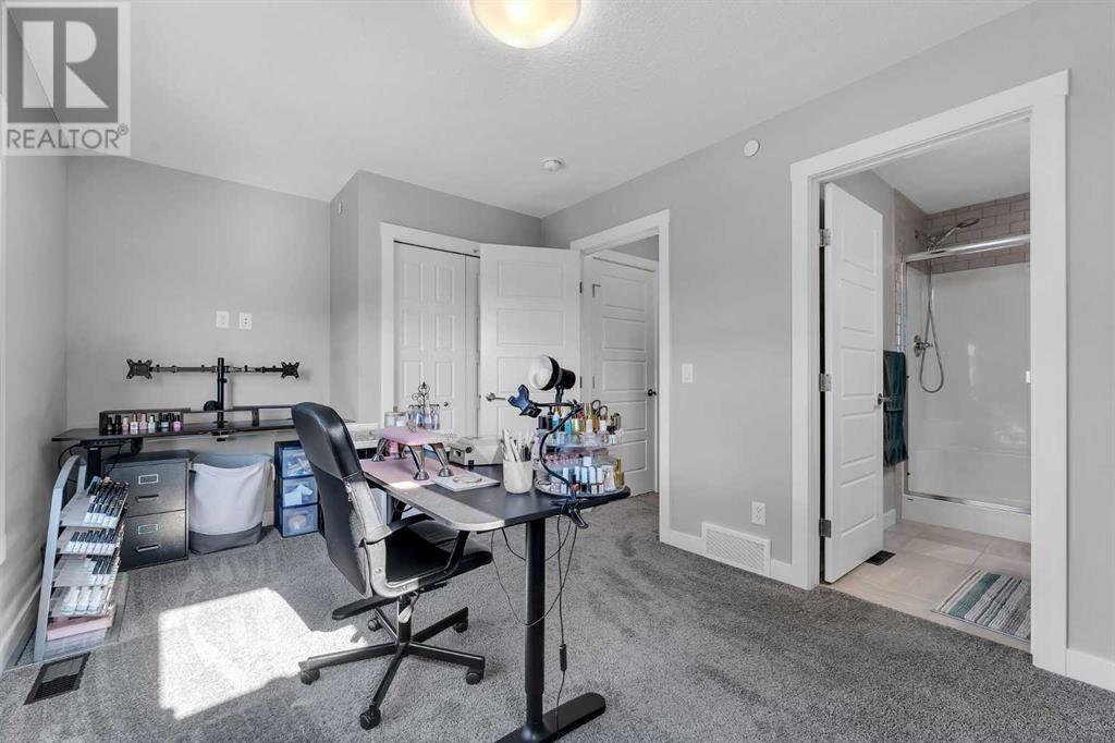 Single Family House for Sale in  Livingston Common NE Livingston Calgary 