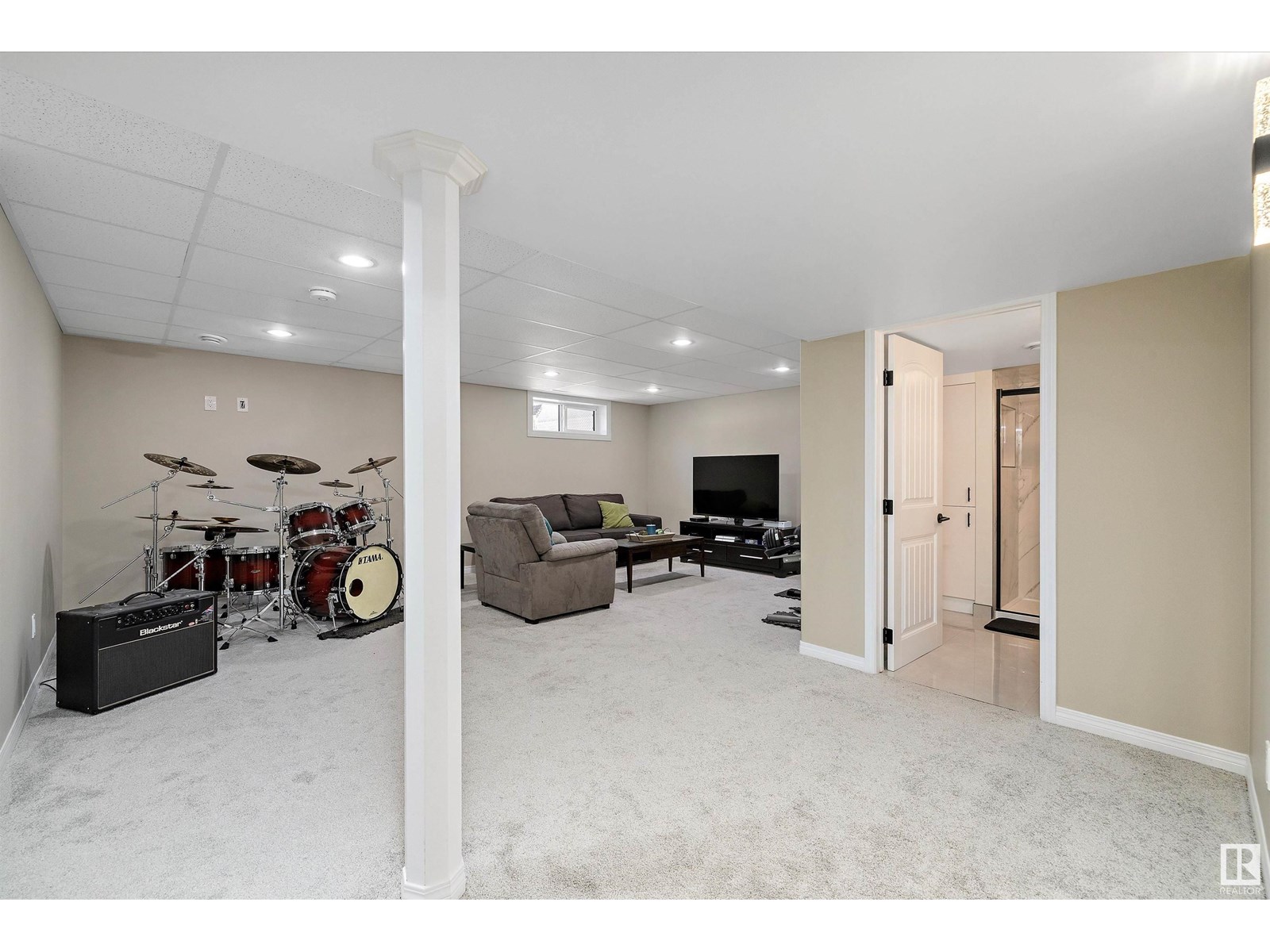 Photo 33 of 15903 132 St Nw, Edmonton AB