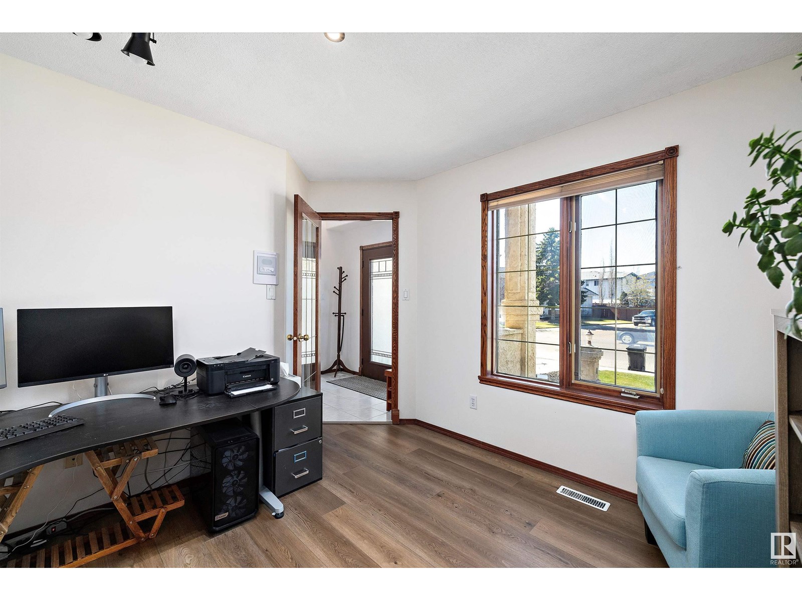 Photo 20 of 15903 132 St Nw, Edmonton AB