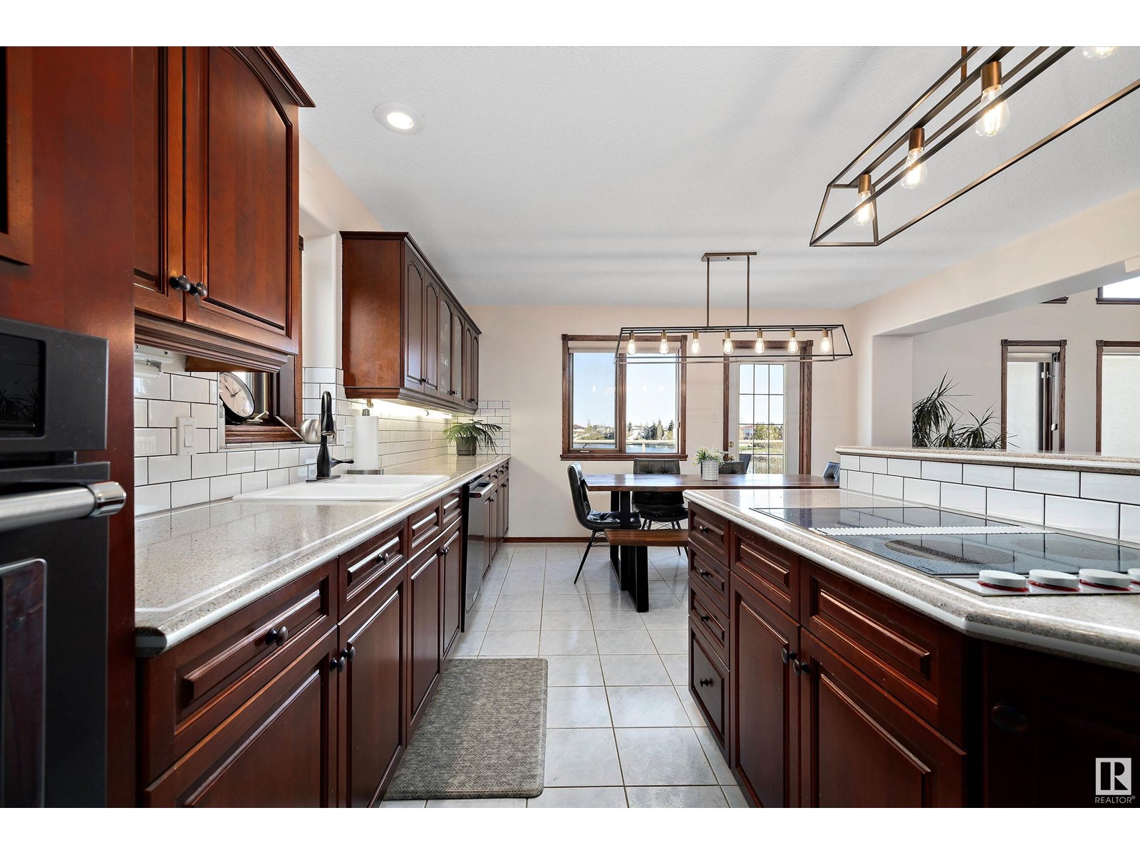 Photo 17 of 15903 132 St Nw, Edmonton AB
