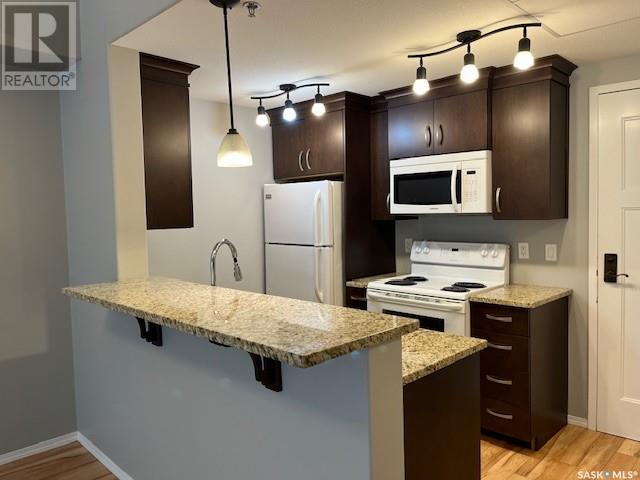 Photo 4 of 109 1220 Blackfoot Drive, Regina SK