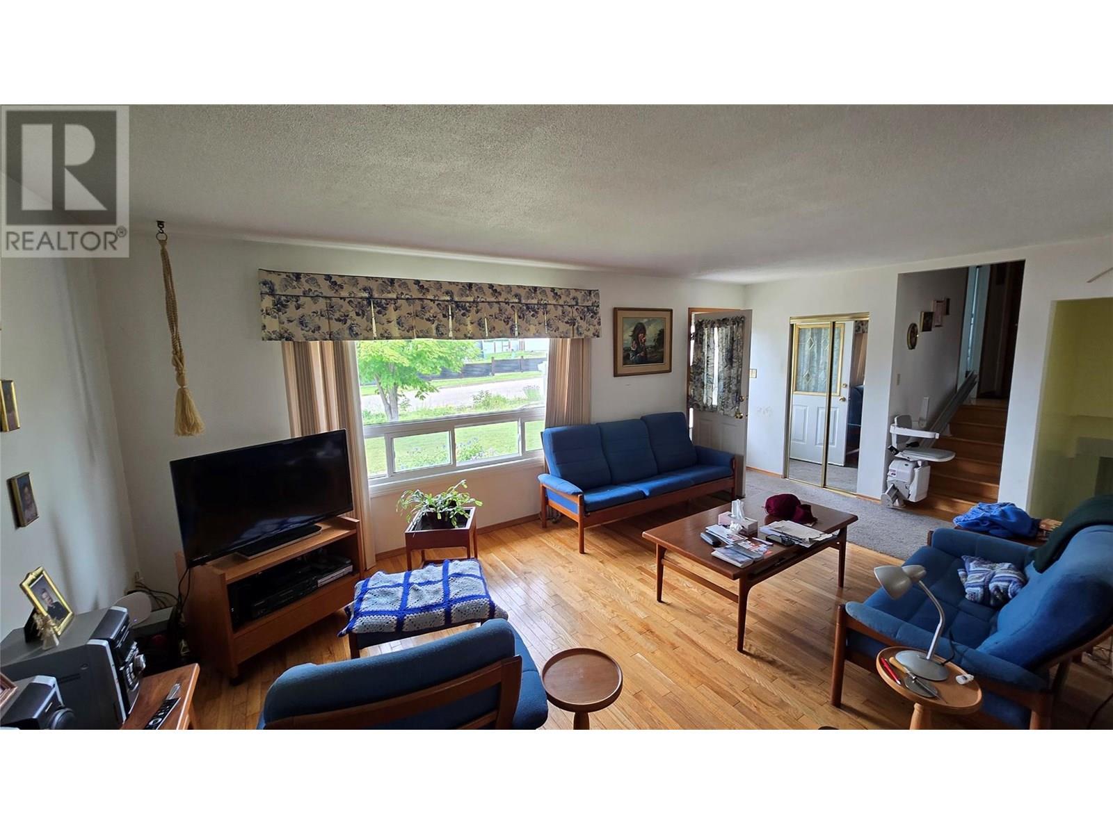 9016 Lyman Drive, Dawson Creek