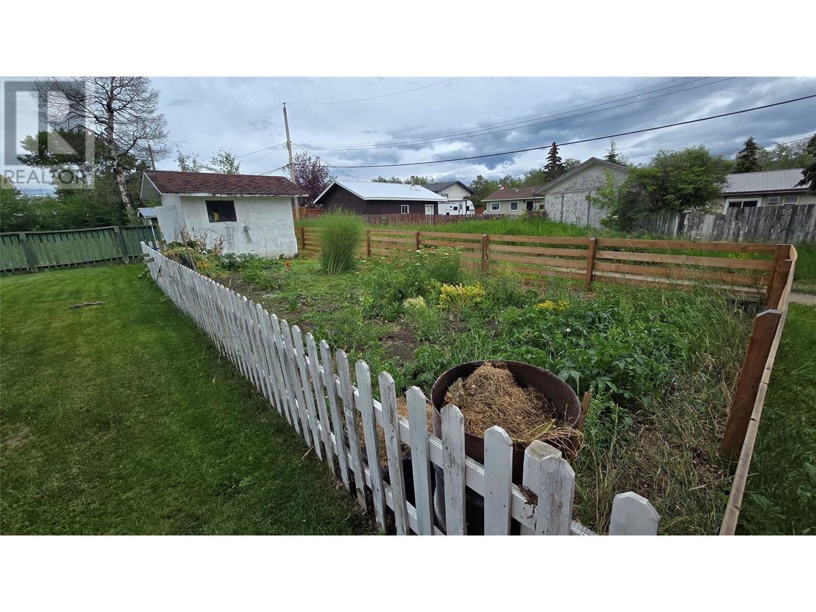 9016 Lyman Drive, Dawson Creek